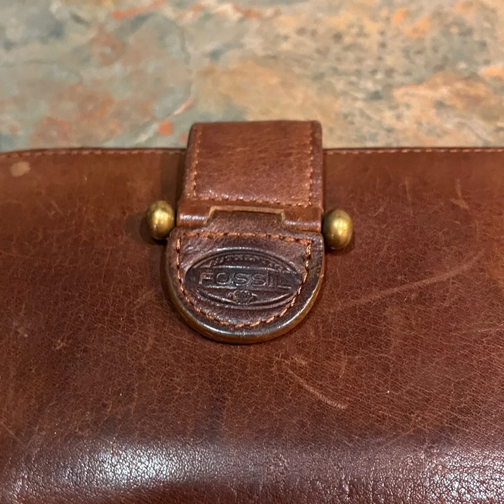 Vintage Fossil Brown Leather Wallet 6” wide X 3.6” long. - Picture 2 of 5